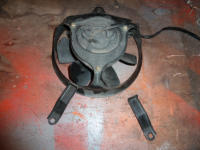 gebrochener L�fterhalter